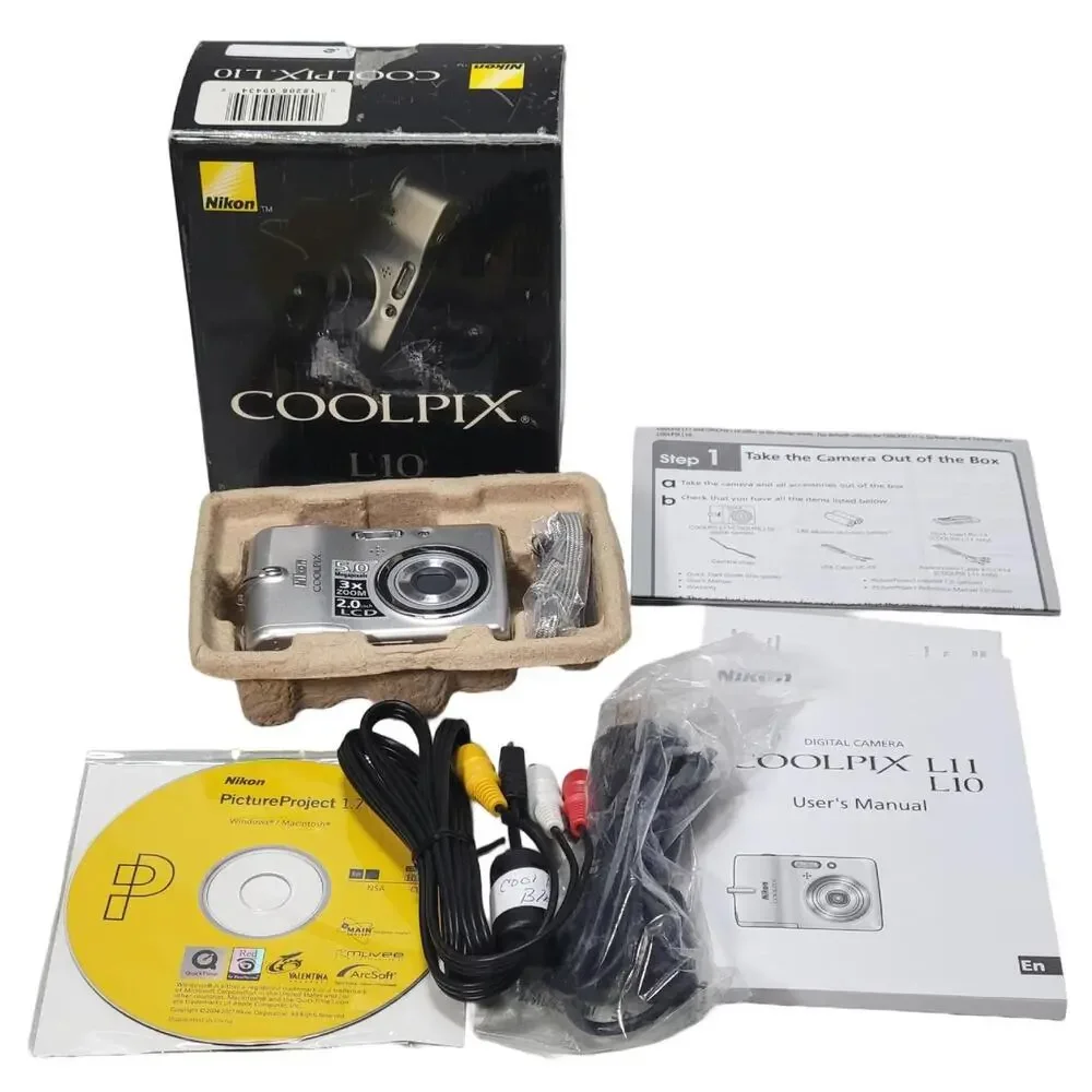 Nikon Coolpix L10 Digital Compact Camera 5.0MP Silver Complete In Box TESTED